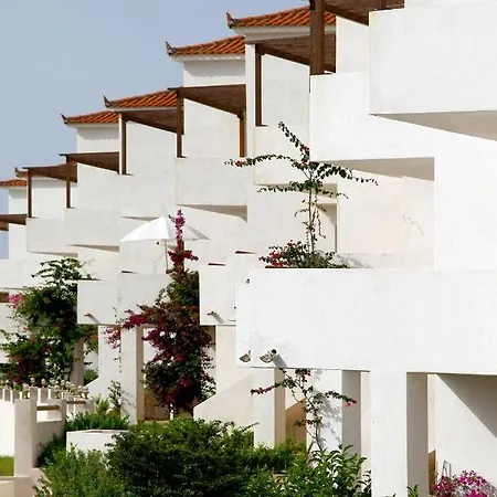 Summer Homes *